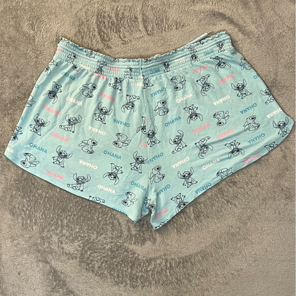 Women’s Disney Stitch Ohana Pajama Shorts size 2X - Picture 3 of 4